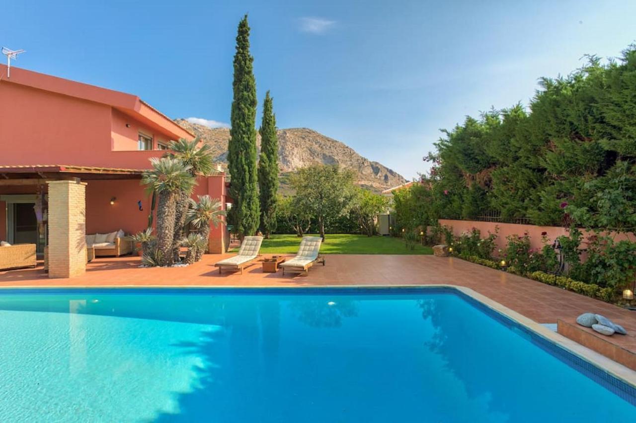 Villa Casa Del Sol With Private Pool Суніон Екстер'єр фото